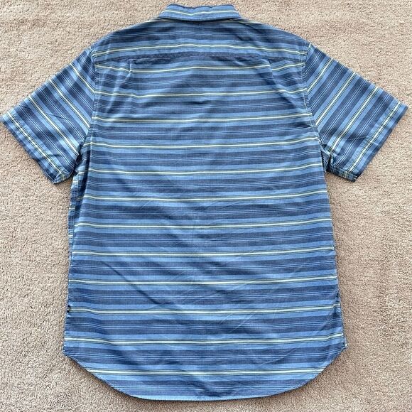 Nautica Mens Short Sleeve Button-down
Striped Shirt, Classic Fit, Size M - Picture 5 of 6